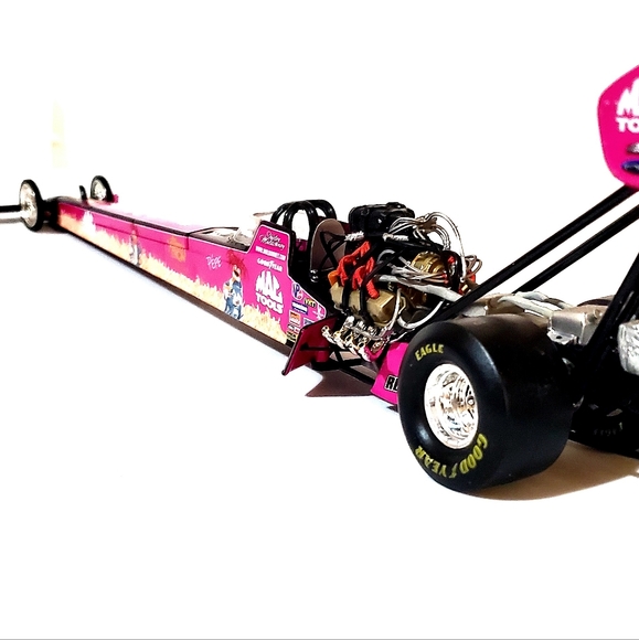 SHIRLEY MULDOWNEY 1/24 DIECAST EXACT SCALE NHRA DRAGSTER. MUPPETS 25TH ANVSRY - Picture 4 of 16